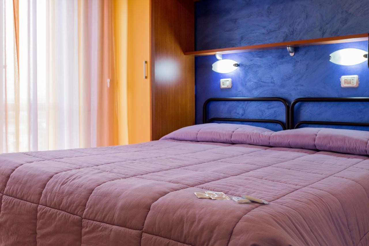 Hotel Viking リミニ エクステリア 写真