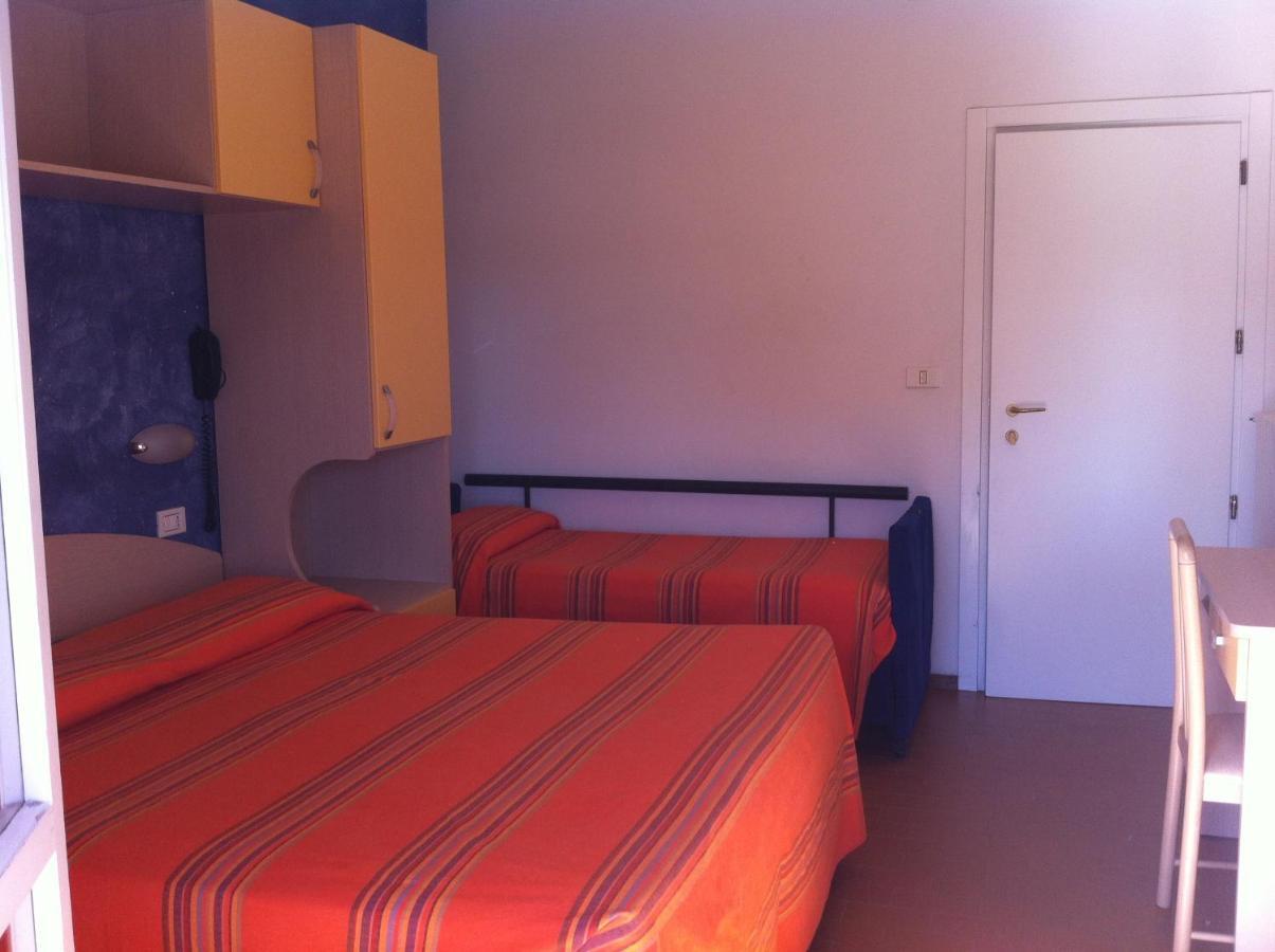 Hotel Viking リミニ エクステリア 写真